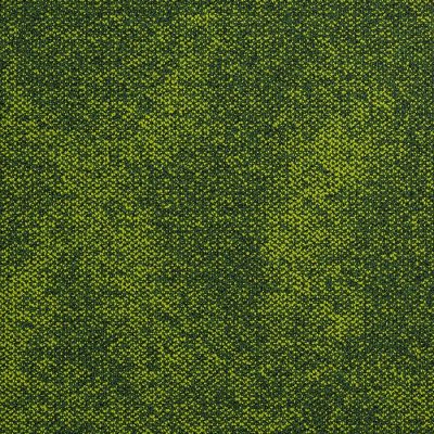 موکت سبز ملانژ مدل Moss؛ ترکیب نقاط سبز زردفام و زمینه سبز تیره با بافت ریز