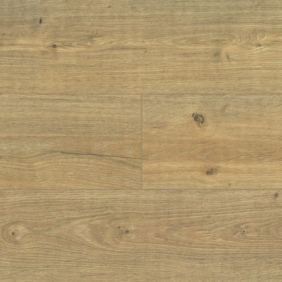 نمای چیدمان پارکت لمینت هیلو فلور HC-9121 با رگه‌ها و گره‌های طبیعی چوب، شیار چهارطرفه Micro V و فینیش سوپر مات؛ نمایش اتصال تمیز و بافت برجسته